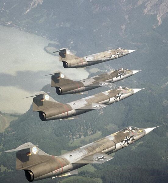 파일:Bundesarchiv Flugzeuge F-104 Starfighter.jpg